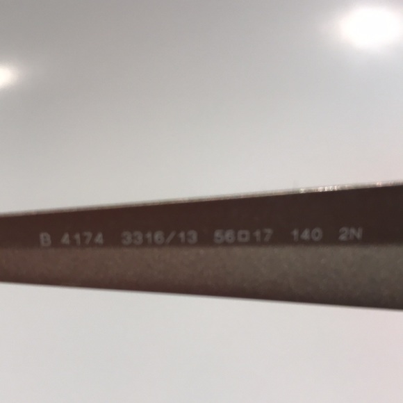 Burberry sunglasses - Picture 5 of 6